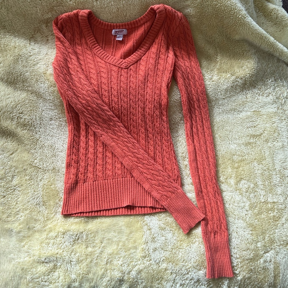 sweater size small